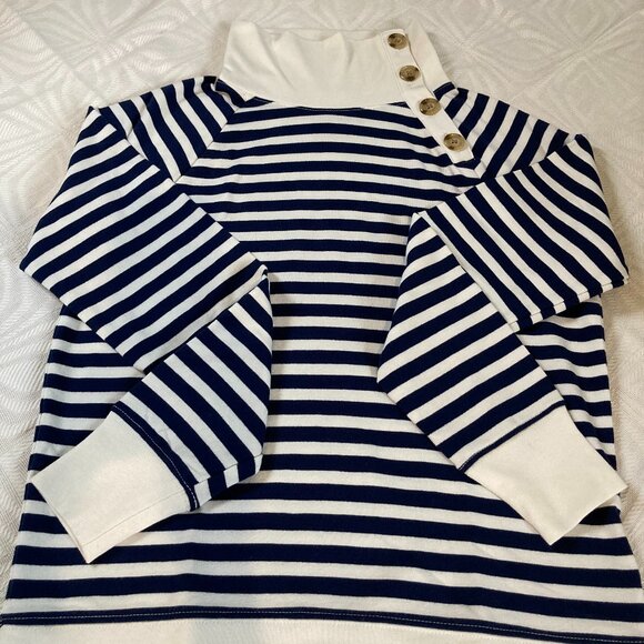 🔥HOST PICK🔥 J.CREW NAVY and WHITE STRIPED LONG SLEEVED TOP with BUTTON CLOSURE - Picture 4 of 11
